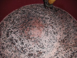 Basarin grapes pumped into 7000 liter plastic container